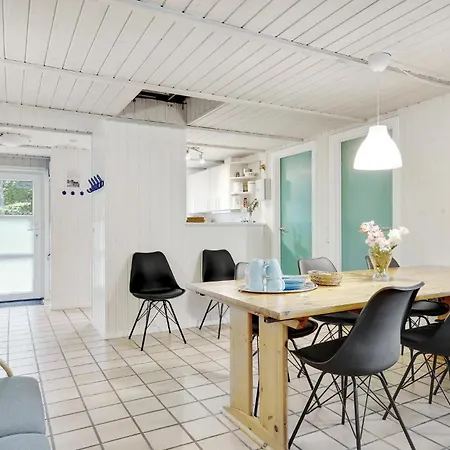 Lovely In With Kitchen * Græsted