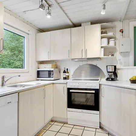 Feriehus Lovely In With Kitchen *