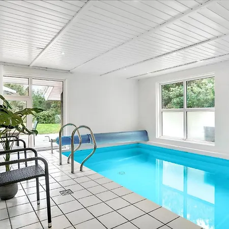 Lovely In With Kitchen