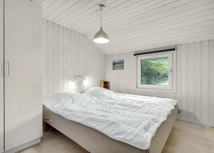 Ferienhaus Lovely In With Kitchen Græsted